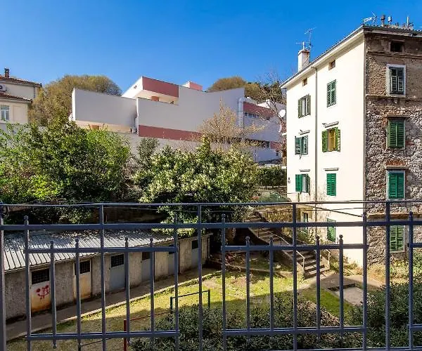 Apartment Saint Vitus With Balcony Rijeka