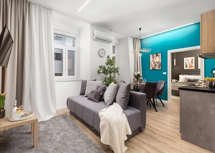 Saint Vitus With Balcony Apartment *