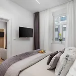 Apartament Saint Vitus With Balcony Rijeka