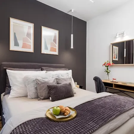 Saint Vitus With Balcony Apartamento Rijeka