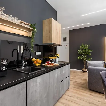 Saint Vitus With Balcony Apartment