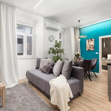 Saint Vitus With Balcony Apartment *