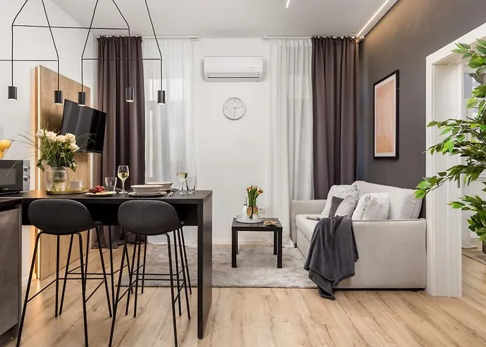 Saint Vitus With Balcony *